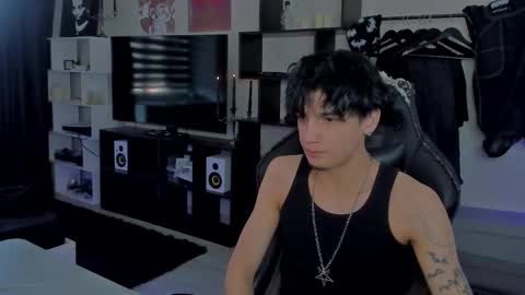 davis online show from February 18, 12:01 pm