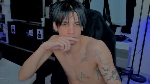 davis online show from April 23, 10:56 pm