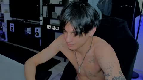 davis online show from April 25, 5:10 am