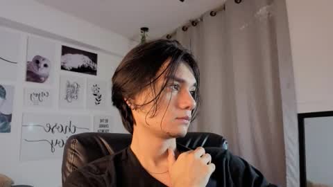 davoxer online show from December 4, 4:11 am