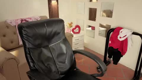 davoxer online show from April 12, 3:22 am