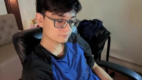 davoxer online show from April 23, 4:24 am