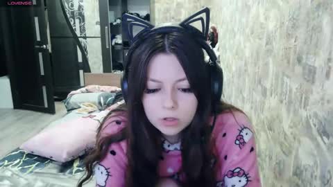 Alice online show from November 27, 8:27 am