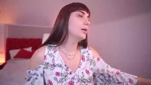 DawnGwin      Sasha online show from August 3, 1:05 pm