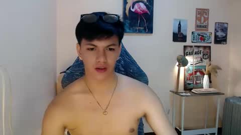 JC LOVER BOY online show from November 16, 5:13 am