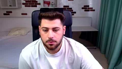 DaxGreer online show from June 9, 4:13 am