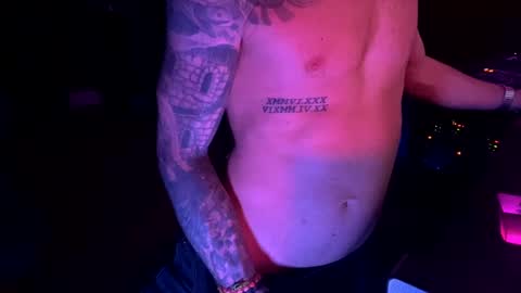 Snapshot of day__tripper chatting on January 26, 12:43 pm day tripper online show from January 26, 12:43 pm