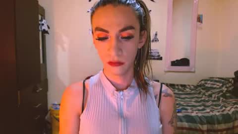 Snapshot of dayanna_01_ chatting on May 12, 4:48 pm dayanna_01_ online show from May 12, 4:48 pm