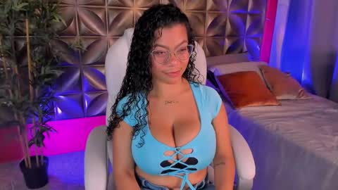 Snapshot of dayanne_campbelll chatting on September 13, 10:20 pm Dayanne online show from September 13, 10:20 pm