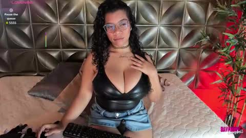 Snapshot of dayanne_campbelll chatting on November 1, 10:56 pm Dayanne online show from November 1, 10:56 pm