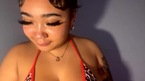 Snapshot of dayqueen1 chatting on May 10, 12:32 pm dayqueen1 online show from May 10, 12:32 pm