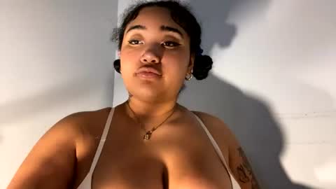 dayqueen1 online show from June 15, 6:43 pm