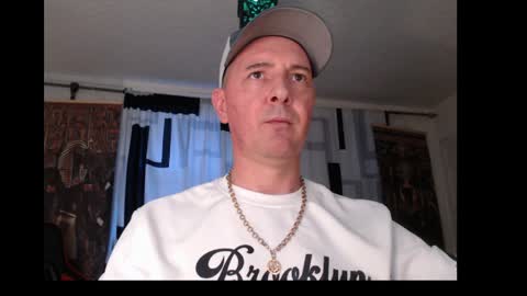 dazmorgon online show from May 17, 7:54 pm