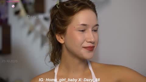 Snapshot of dazy_88 chatting on November 2, 12:46 am Dazy My Fansly online show from November 2, 12:46 am