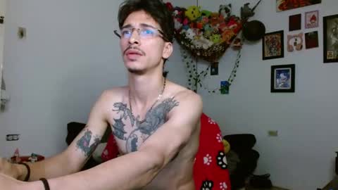 dazzayy online show from April 25, 4:37 am