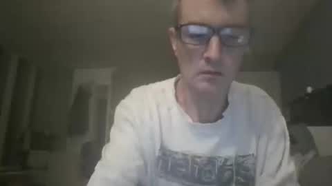 Dazzill online show from December 3, 6:28 pm