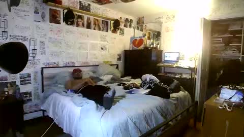 dbeamon92 online show from February 23, 1:47 am