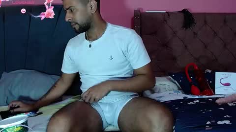 Snapshot of dcollins_ chatting on December 6, 10:52 pm dcollins_ online show from December 6, 10:52 pm