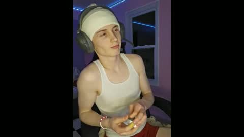 Snapshot of ddawgtylol chatting on February 1, 7:51 am dxdawgty online show from February 1, 7:51 am