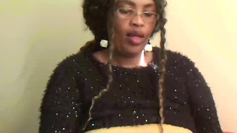 Snapshot of ddboobsnipples chatting on June 13, 11:08 am ddboobsnipples online show from June 13, 11:08 am