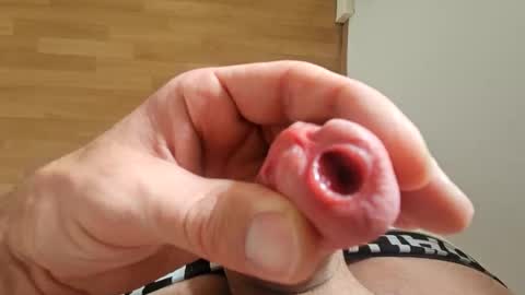 Snapshot of ddstyler2 chatting on March 12, 10:43 am ddstyler2 online show from March 12, 10:43 am