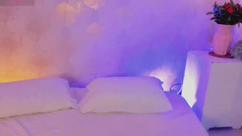 Snapshot of dea_athenea chatting on September 28, 2:11 pm dea_athenea online show from September 28, 2:11 pm