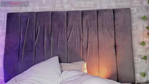 Snapshot of dea_athenea chatting on November 25, 8:42 pm dea_athenea online show from November 25, 8:42 pm