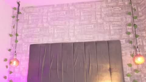 Snapshot of dea_athenea chatting on November 28, 8:11 pm dea_athenea online show from November 28, 8:11 pm