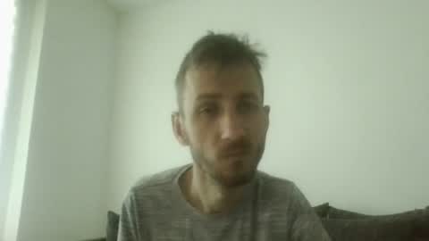 robert online show from May 4, 6:04 pm