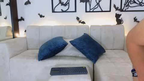 Andres online show from October 31, 12:11 am