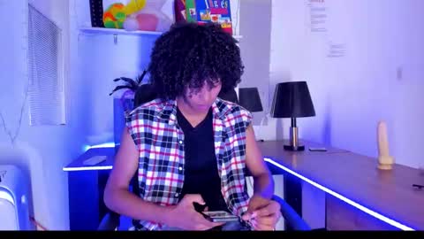 Snapshot of deamon_devil chatting on November 25, 7:03 pm deamon_devil online show from November 25, 7:03 pm