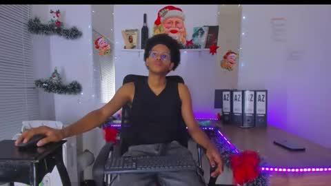 Snapshot of deamon_devil chatting on December 16, 6:35 pm deamon_devil online show from December 16, 6:35 pm