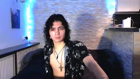 dean_raven online show from March 23, 5:22 am