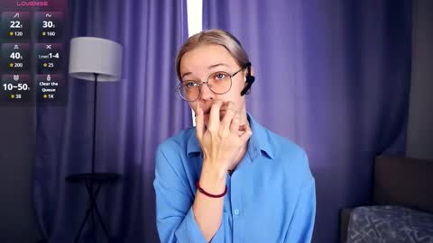 Charlie 18yo online show from September 26, 6:17 am