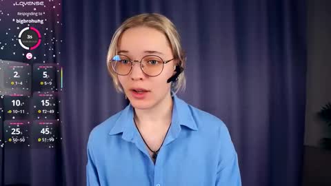 Charlie 18yo online show from October 26, 5:24 am