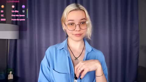 Charlie 18yo online show from December 2, 5:13 am