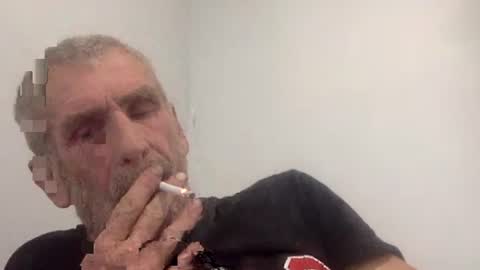 Snapshot of deanofflove221000 chatting on September 16, 5:52 am deanofflove221000 online show from September 16, 5:52 am