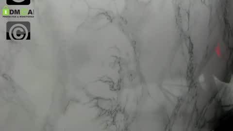 Snapshot of dear_ellisse chatting on December 3, 9:55 am Elly online show from December 3, 9:55 am