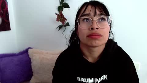 Snapshot of dearabbie chatting on February 5, 8:14 pm DearAbbie online show from February 5, 8:14 pm