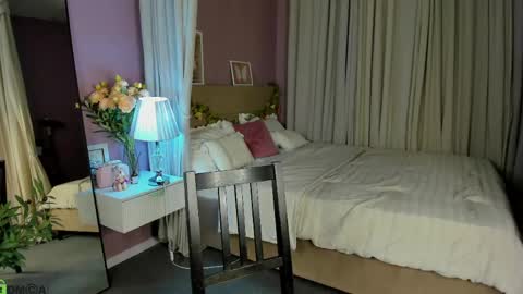 Emily GMT2 Mon 10 AM - 4 PM Wed 10 AM - 4 PM Thu 10 AM - 4 PM Fri 10 AM - 4 PM Sat 10 AM - 4 PM online show from May 14, 5:20 pm