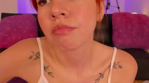 dearmilu28 online show from December 23, 8:25 pm