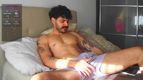 Snapshot of dearsweetboyz chatting on January 9, 10:41 am Pablo online show from January 9, 10:41 am