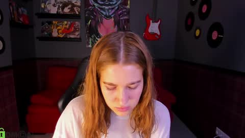 Jennifer online show from April 23, 11:07 pm