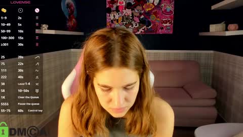 Jennifer online show from April 24, 11:29 pm