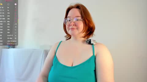 Snapshot of debbiewood chatting on June 21, 5:10 am DeboraDebbieDee online show from June 21, 5:10 am
