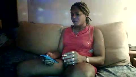 Snapshot of debbyxxl chatting on February 19, 11:01 pm debohar online show from February 19, 11:01 pm