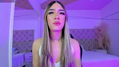 DeboraCooper online show from February 19, 11:45 pm