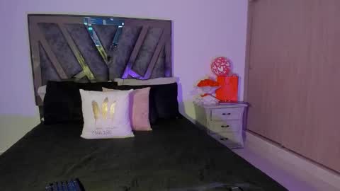 deborah_collins1 online show from October 17, 12:58 am