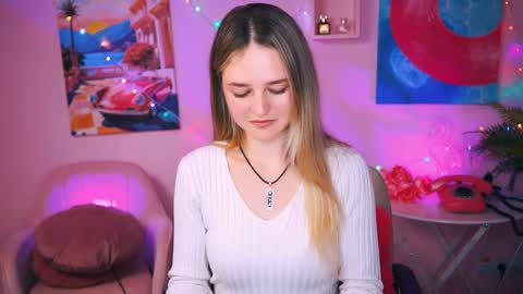 Snapshot of deboralarson chatting on December 10, 6:54 am Debora online show from December 10, 6:54 am