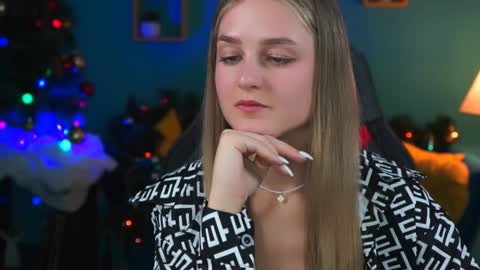 Snapshot of deboralarson chatting on December 20, 10:16 am Debora online show from December 20, 10:16 am